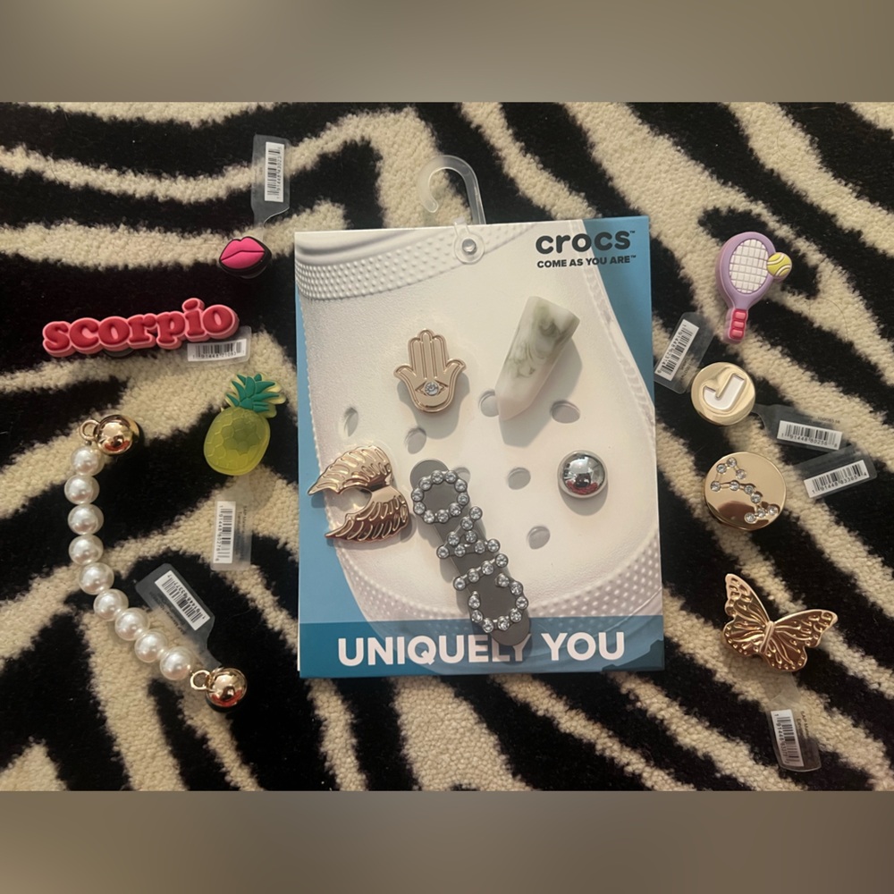 Croc charms